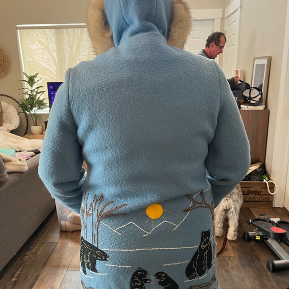 Eskimo parka - Picture 3 of 3